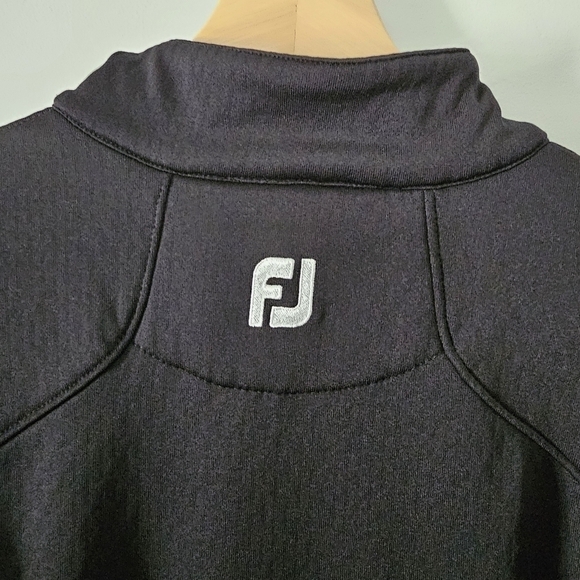 FootJoy Women’s Textured 1/4 Zip Golf Shirt, Black, Long-sleeves, Size Small - Picture 7 of 9